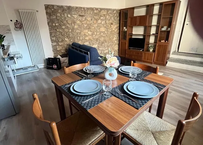 Tra Monti E Apartament Lecco